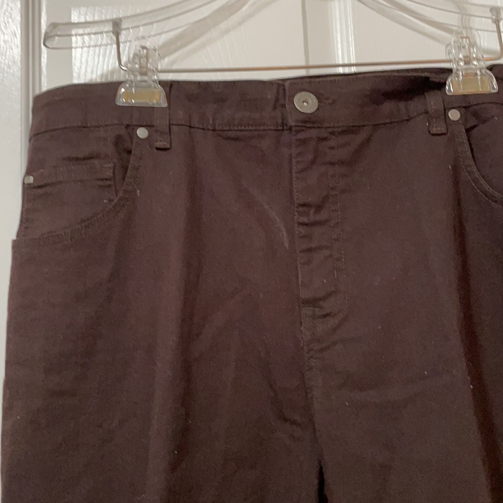 Jeans - Picture 2 of 3